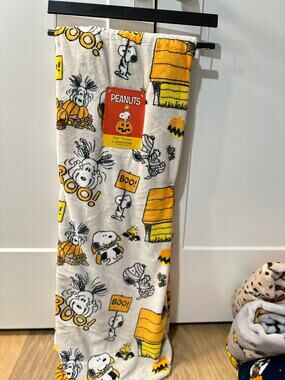 Snoopy Halloween BOO Sign Blanket
